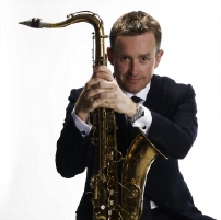 Tommy Smith, saxofonist i Loïc  Dequidt Quartet  Foto: Colin Robertson